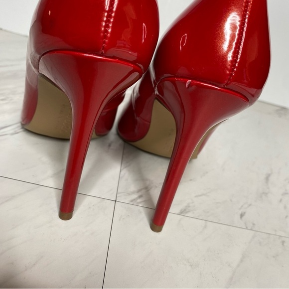 Charles by Charles David Pact Red Pump 9M - Picture 4 of 15